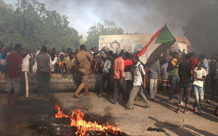 সুদানে অভ্যুত্থানবিরোধী বিক্ষোভ, নিহত ৩